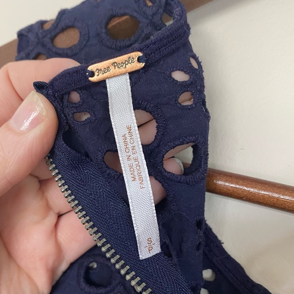 Free People Molly Cutout Ruffle Peplum Blouse Size Small EUC - Picture 8 of 13